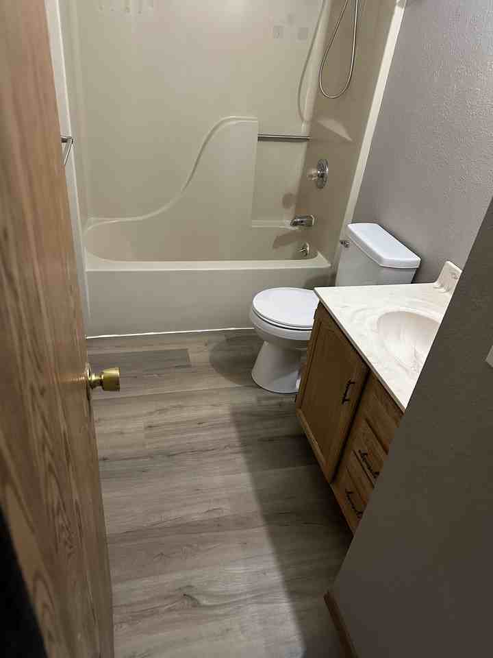 420 Clarke Dr - Photo 7 of 12