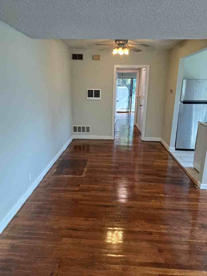 844 Chestnut St - Photo 3 of 14
