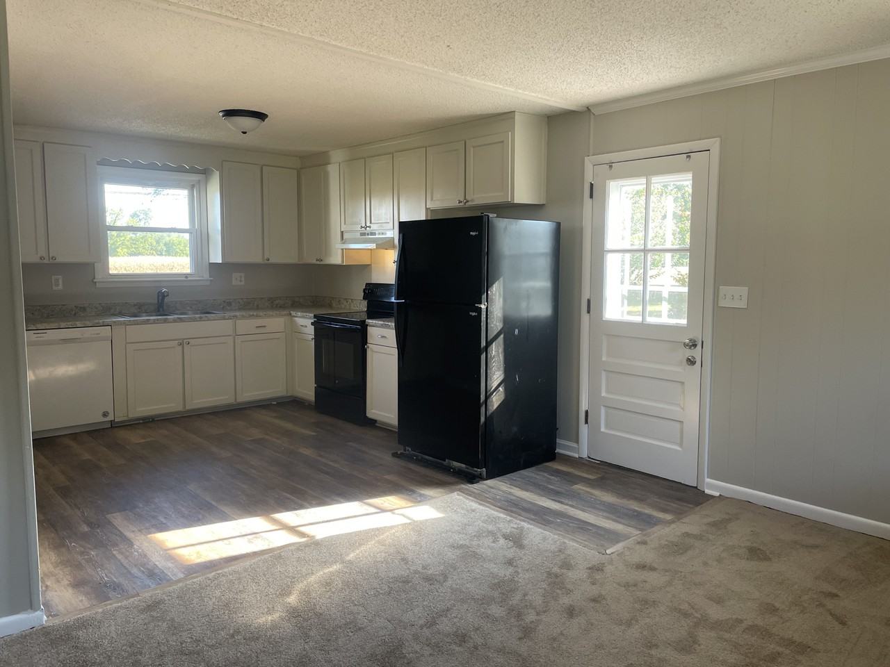6031 Franklin Rd - Photo 2 of 11
