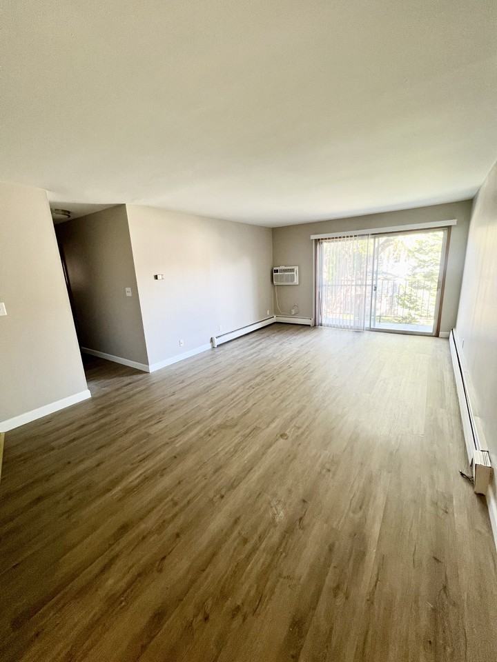 1455 Sheridan Rd #7 - Photo 6 of 11