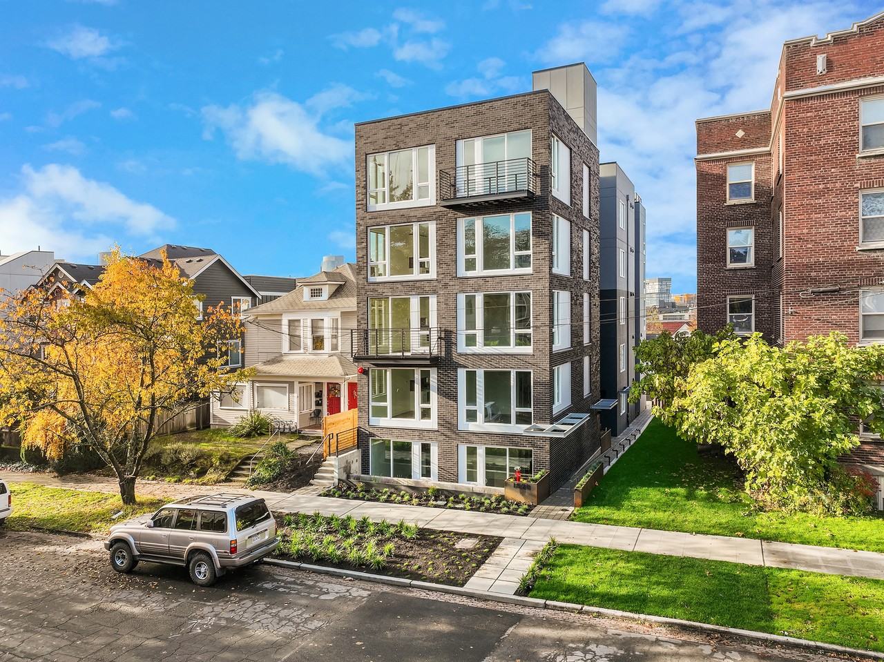 1821 13th Ave #202