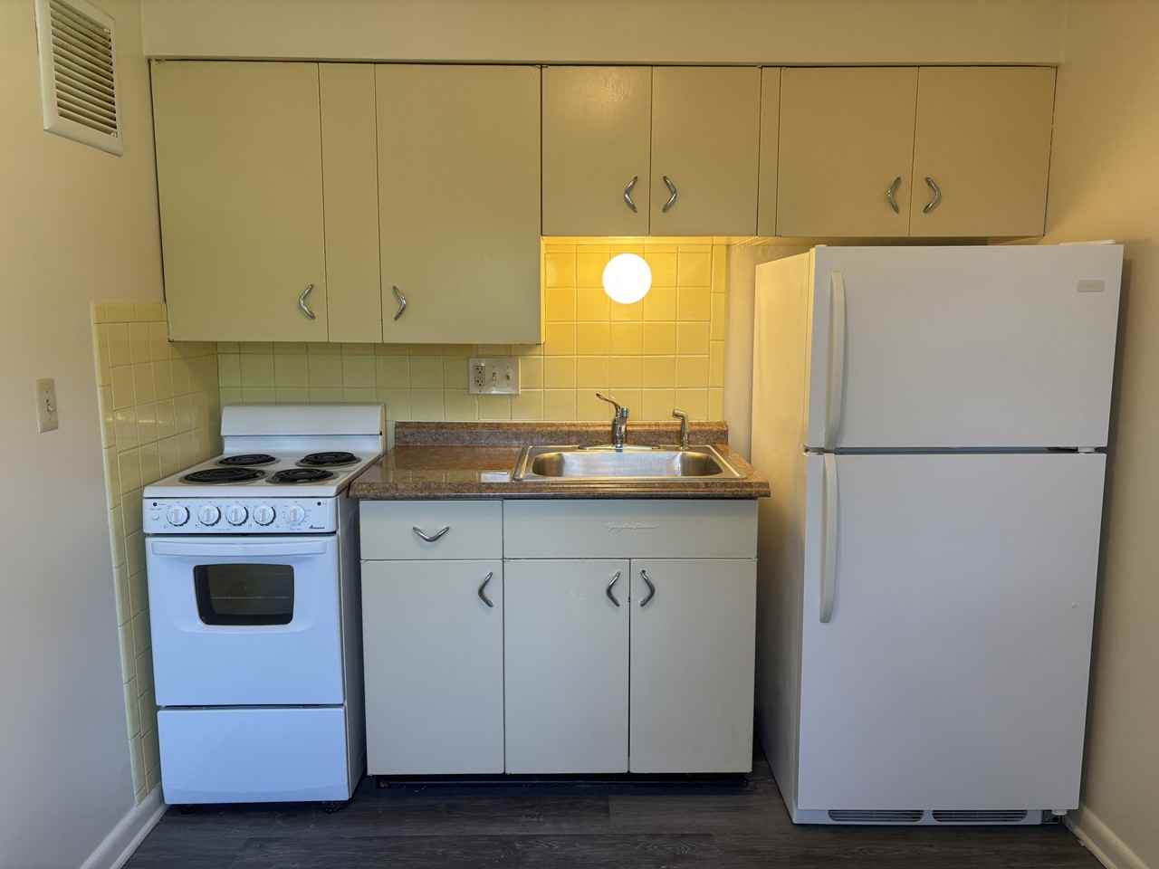 5224 W Forest Home Ave #2 - Photo 5 of 11