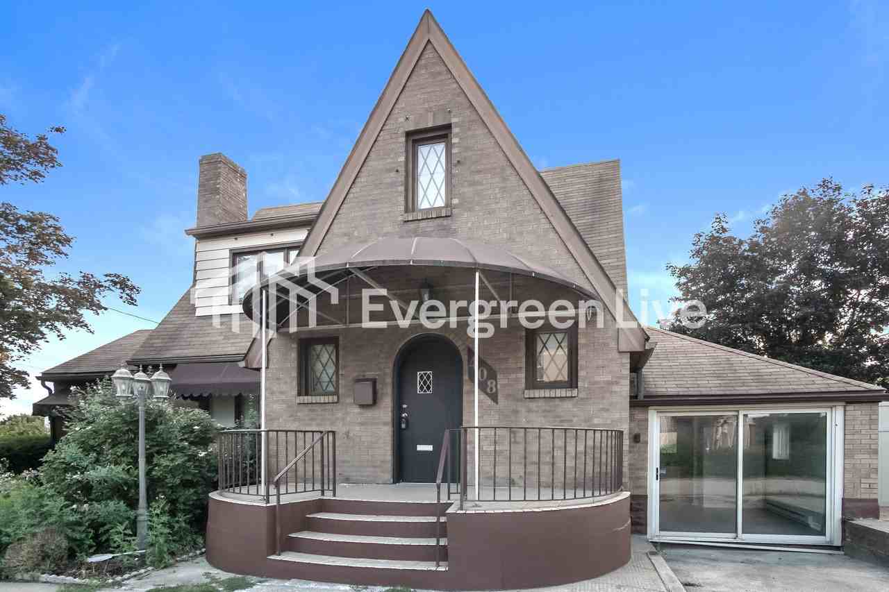 408 Tremont Ave