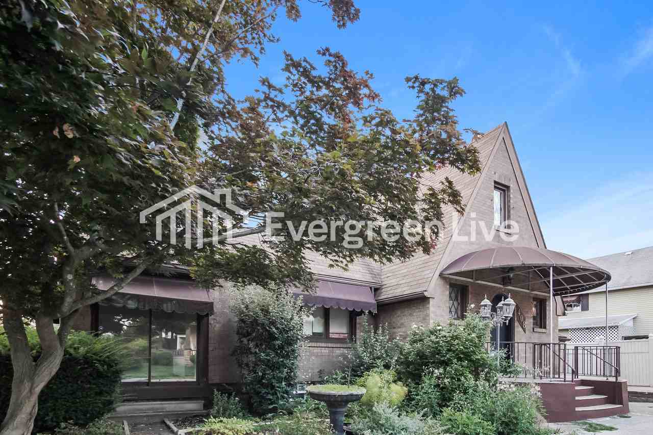 408 Tremont Ave - Photo 2 of 15