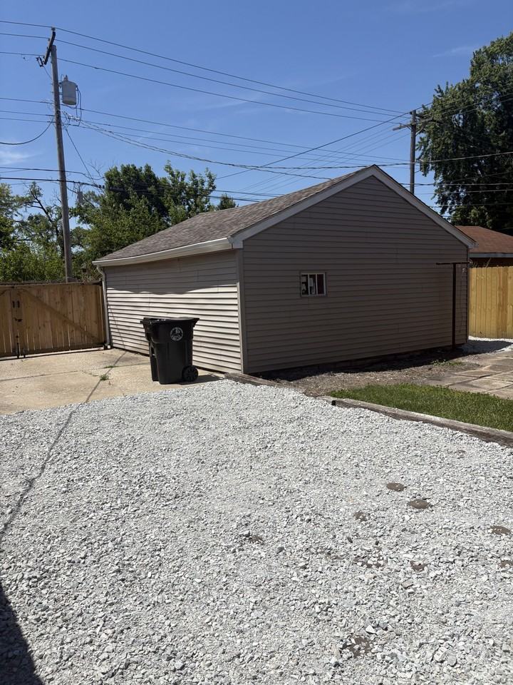 3708 Harrison St - Photo 3 of 11