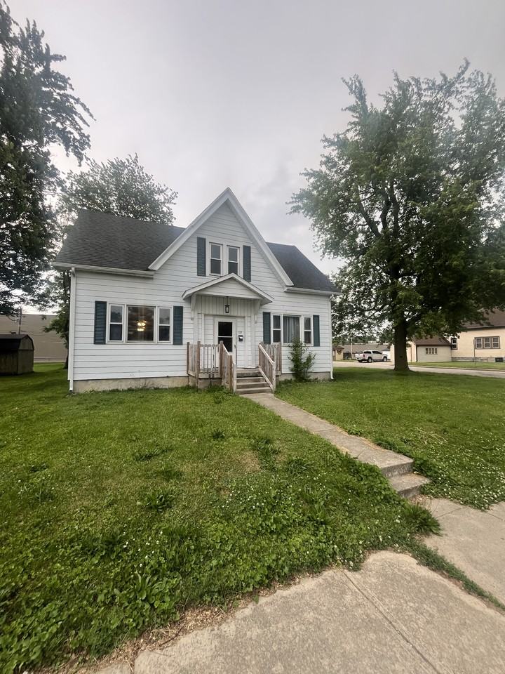 237 S East St