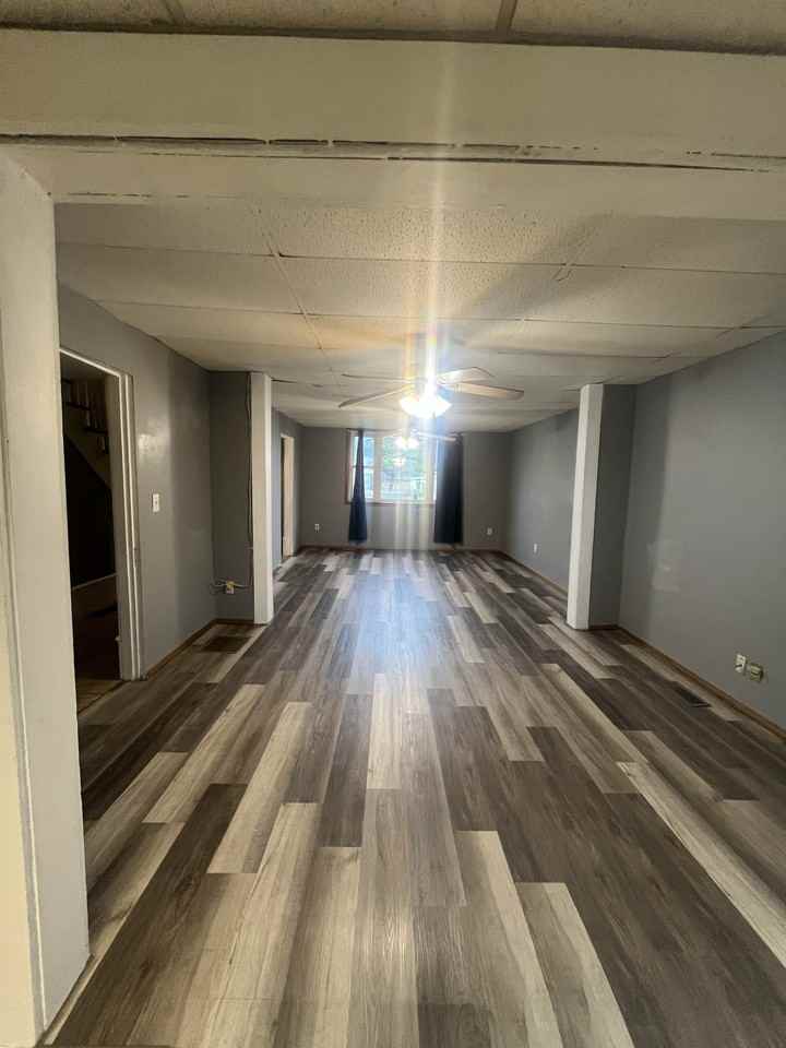 237 S East St - Photo 2 of 25