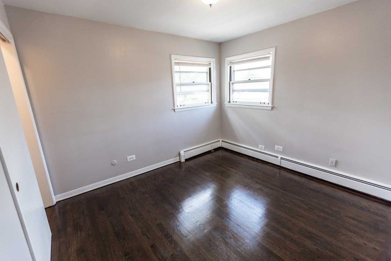 1027 Dunlop Ave #2 - Photo 5 of 12