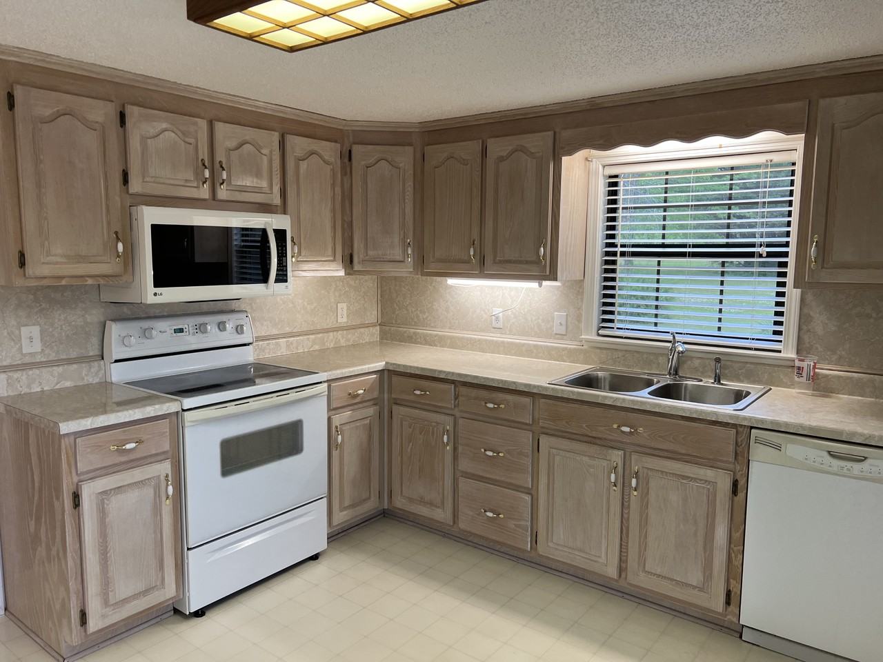 1396 Nix Rd - Photo 6 of 22