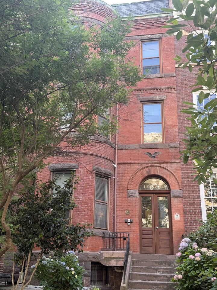 1702 16th St Nw #4 - Photo 6 of 6