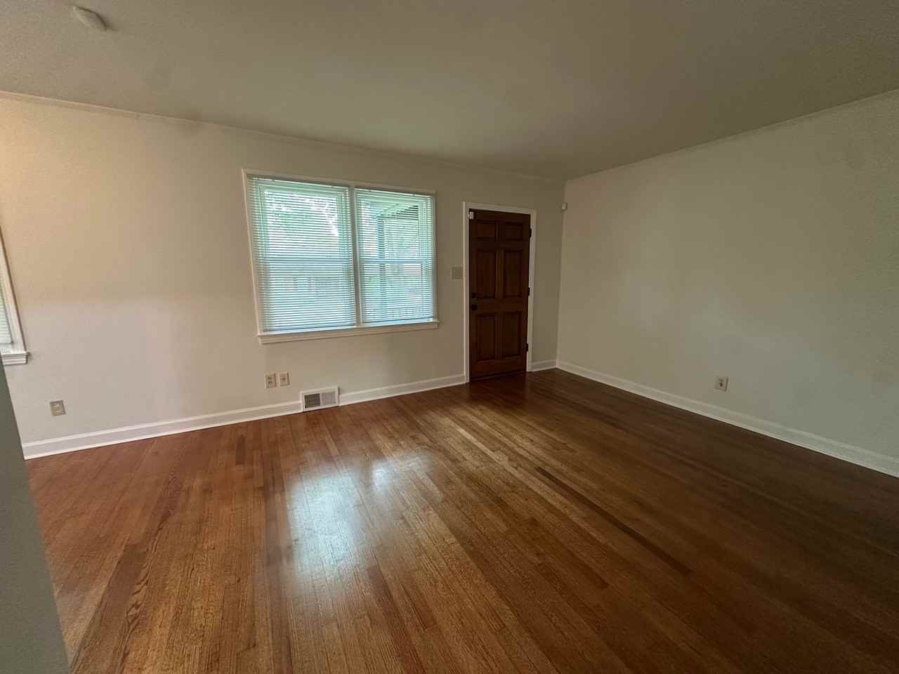 3924 Brennan Dr - Photo 2 of 13