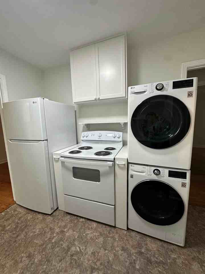 3924 Brennan Dr - Photo 4 of 13