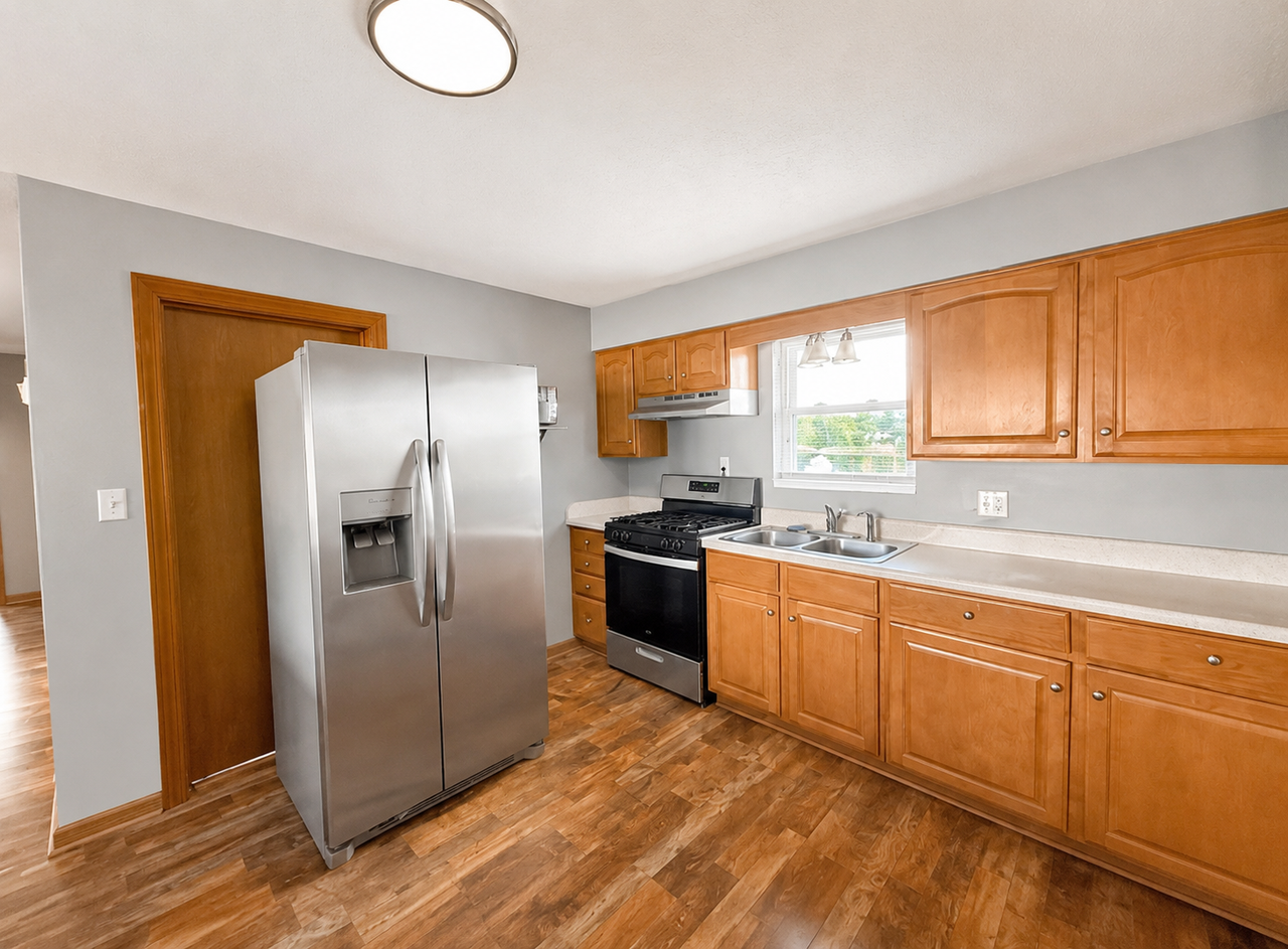 6412 South Dr - Photo 5 of 7