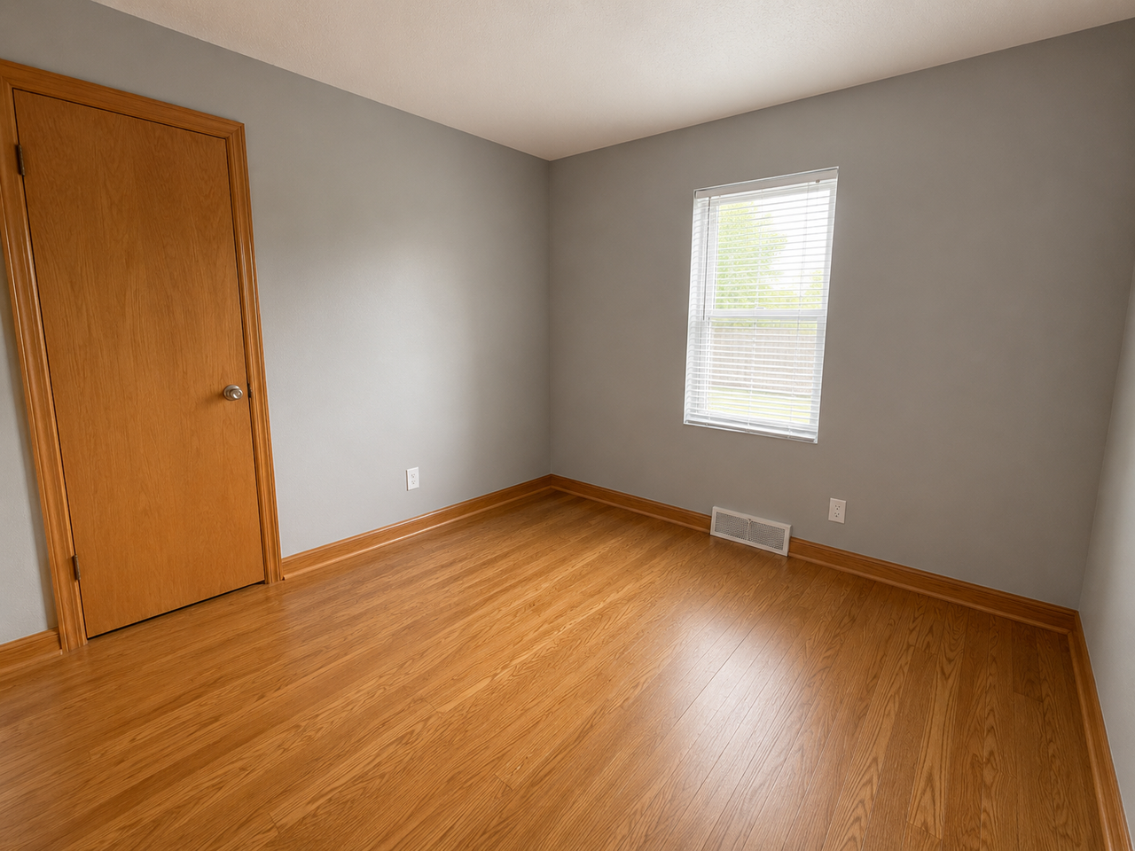 6412 South Dr - Photo 6 of 7