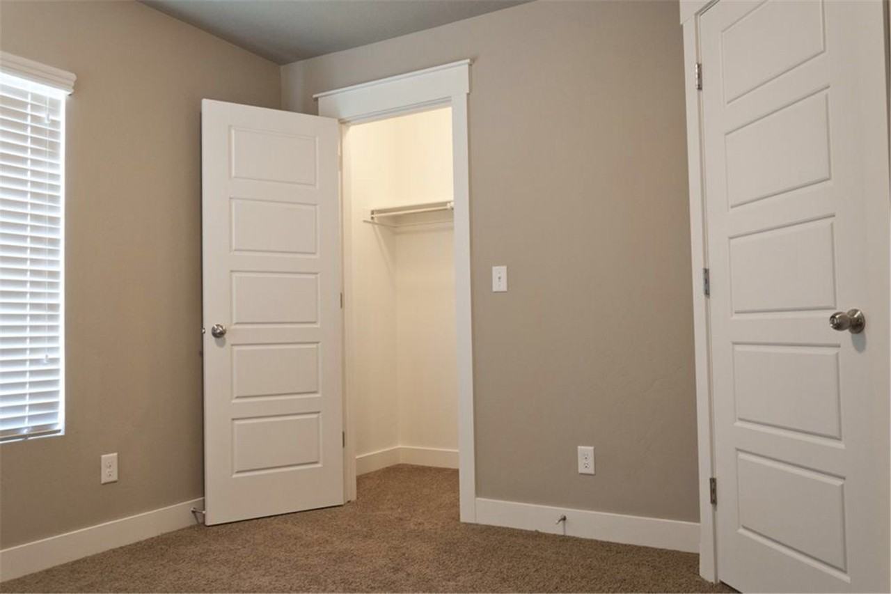 13276 S Long Creek Ln - Photo 4 of 10