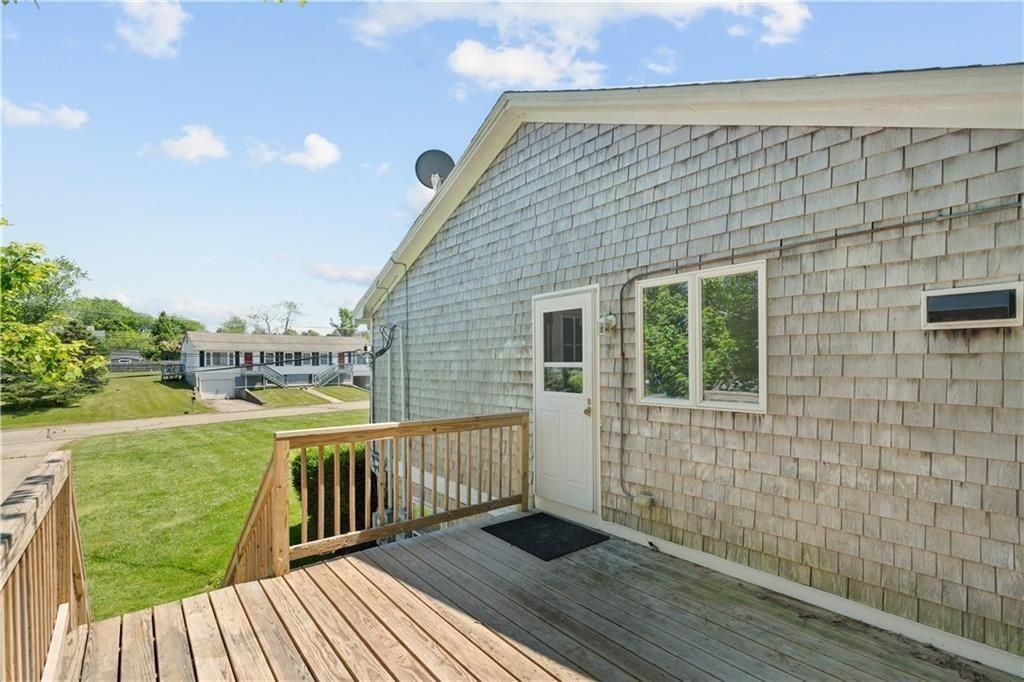 32 Prince Henry Ave - Photo 3 of 19