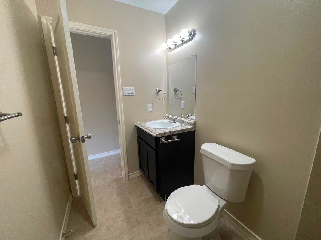 4018 San Agustin Ave ##A - Photo 6 of 7
