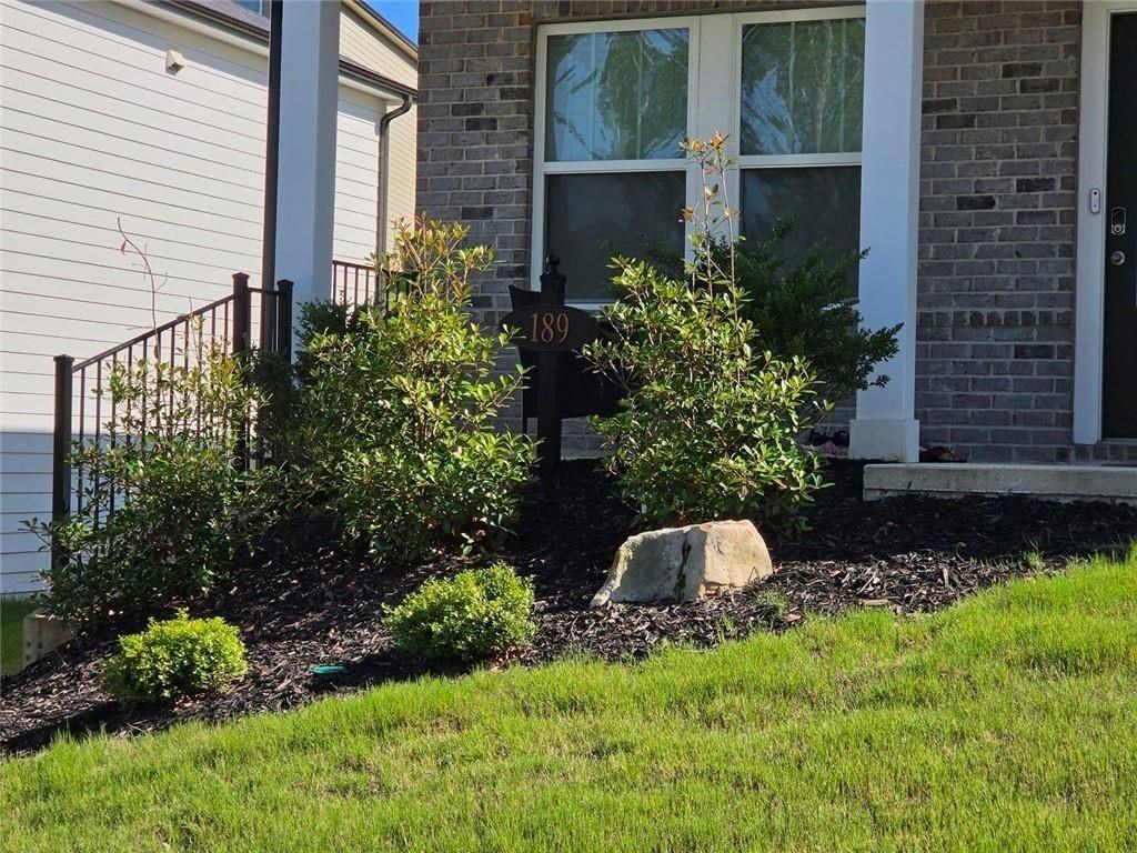 189 Water Oak Way - Photo 2 of 34