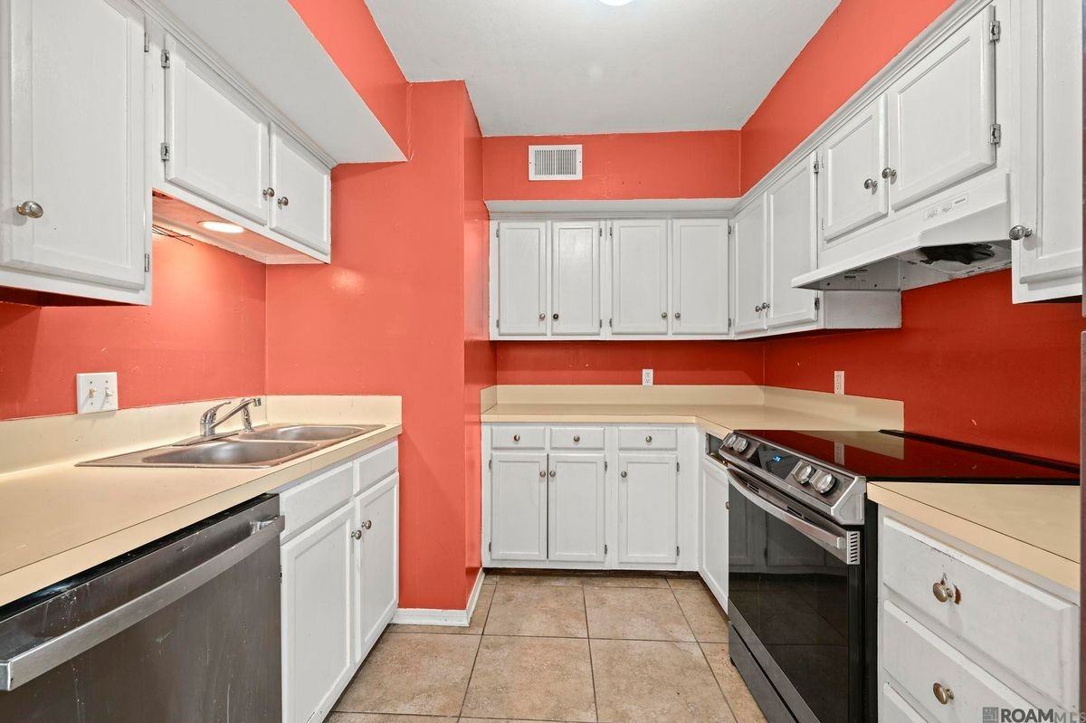 1412 Sharlo Ave - Photo 6 of 21