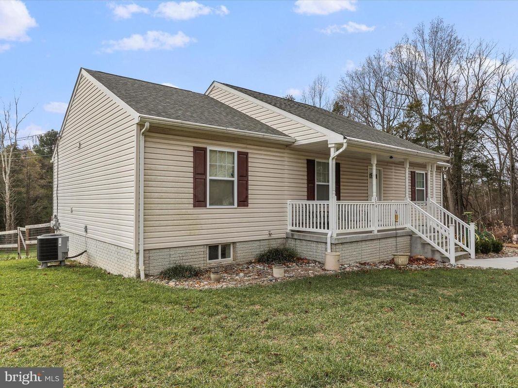 159 Mountain View Dr - Photo 2 of 3