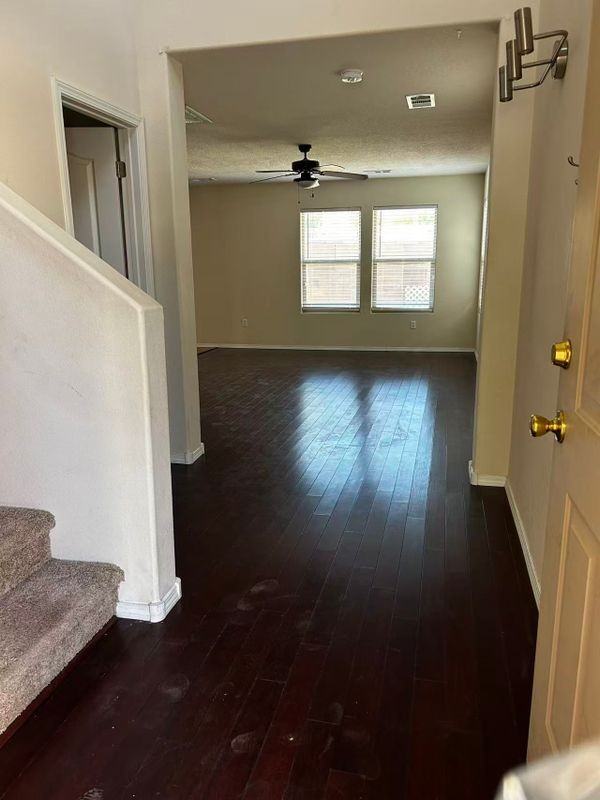 10916 Fort Point Ln Ne - Photo 2 of 27