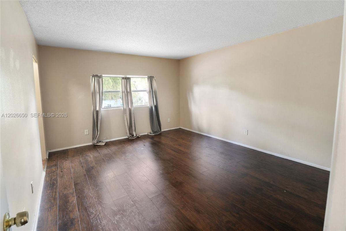 2235 Nw 59th Way - Photo 5 of 14