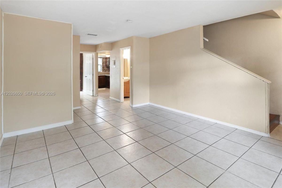 2235 Nw 59th Way - Photo 6 of 14