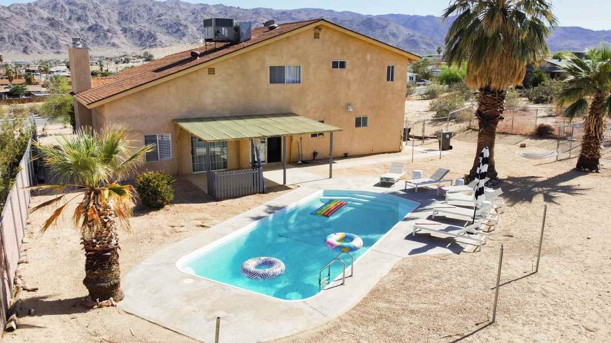 73382 Sunnyvale Dr