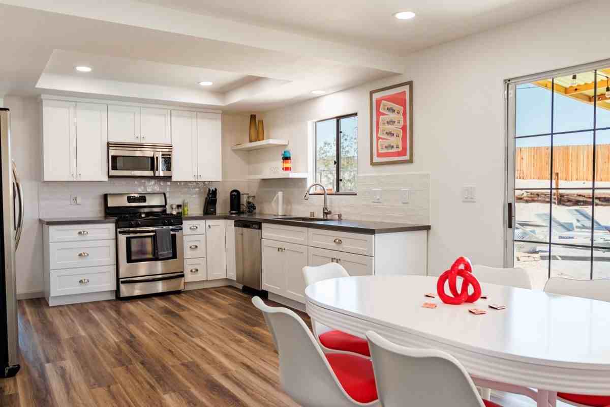 73382 Sunnyvale Dr - Photo 3 of 9