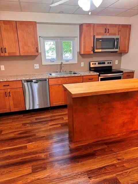 28 Gooding St ##1 - Photo 3 of 22