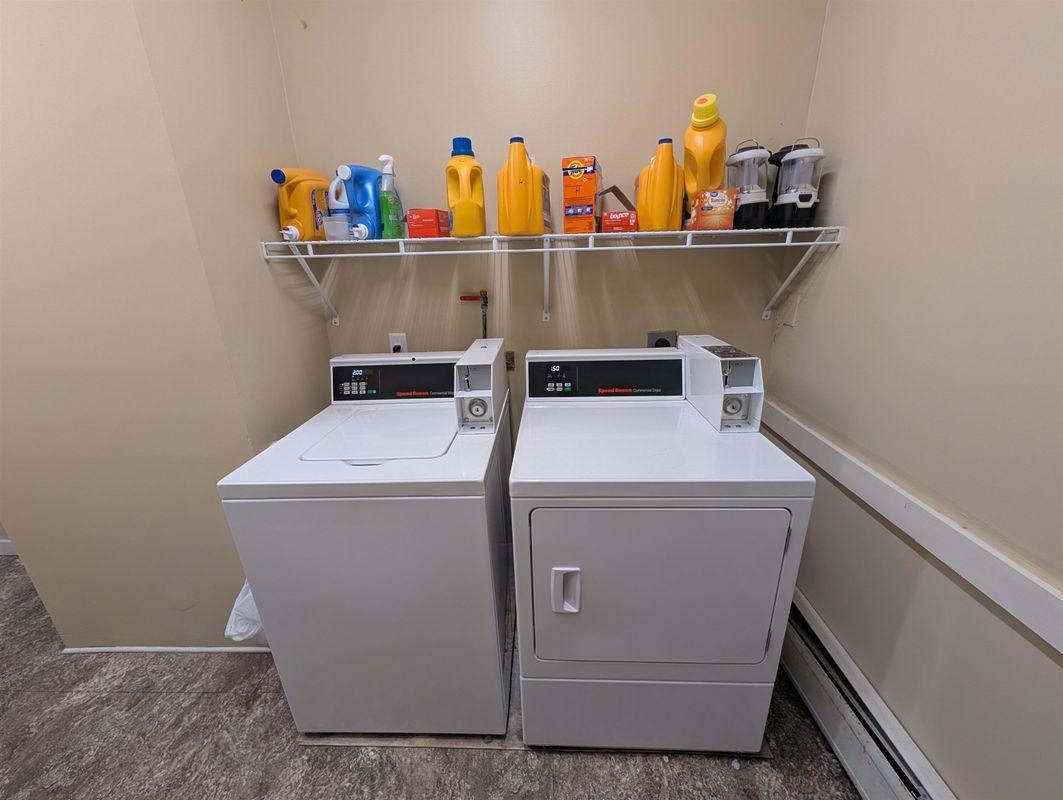 4 Bayley Ave Apt A - Photo 3 of 3