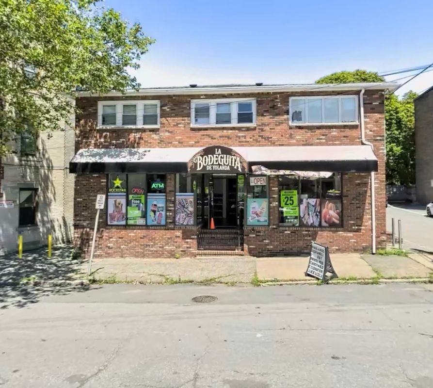 34 Boston St - Photo 7 of 24