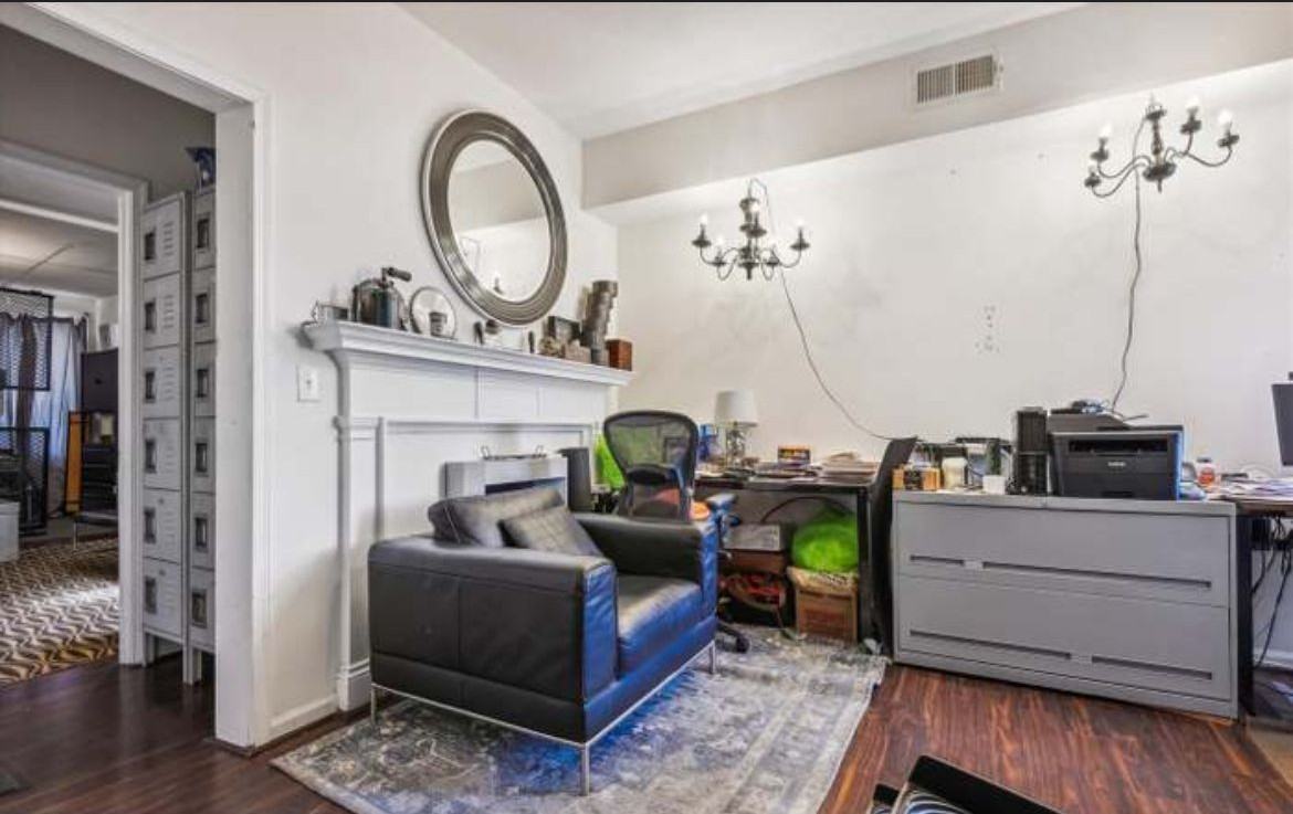 300 E 25th St - Photo 5 of 10