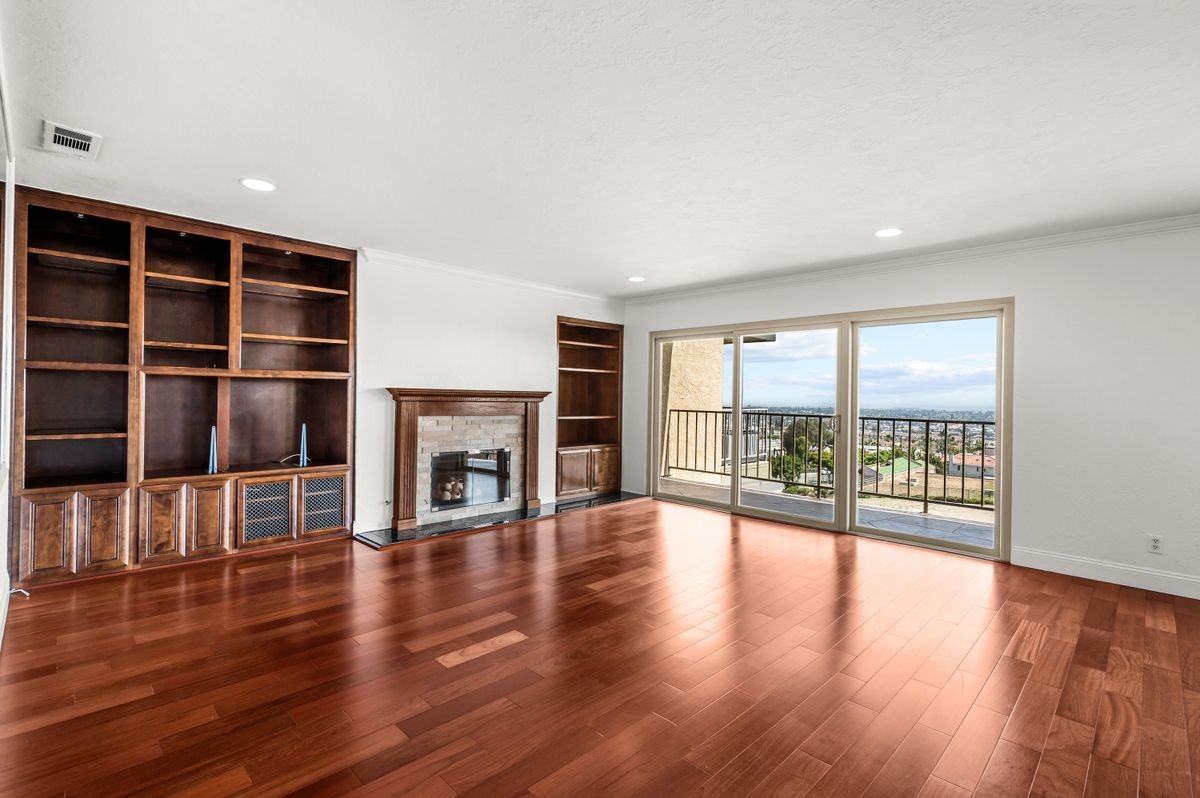 2700 E Panorama Dr ##304