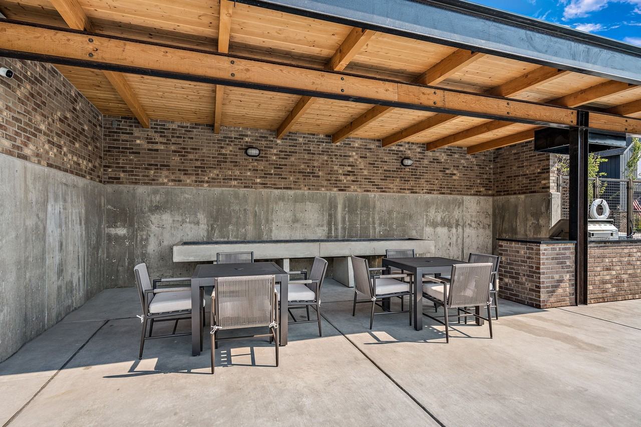 2530 W Iron Coop St #1 - Photo 4 of 34