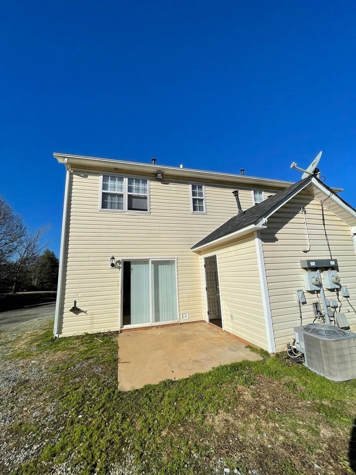 610 Piper Ct #A - Photo 6 of 8
