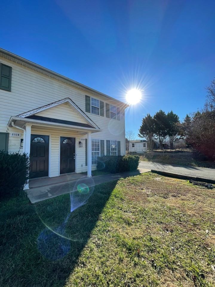 610 Piper Ct #A - Photo 5 of 8