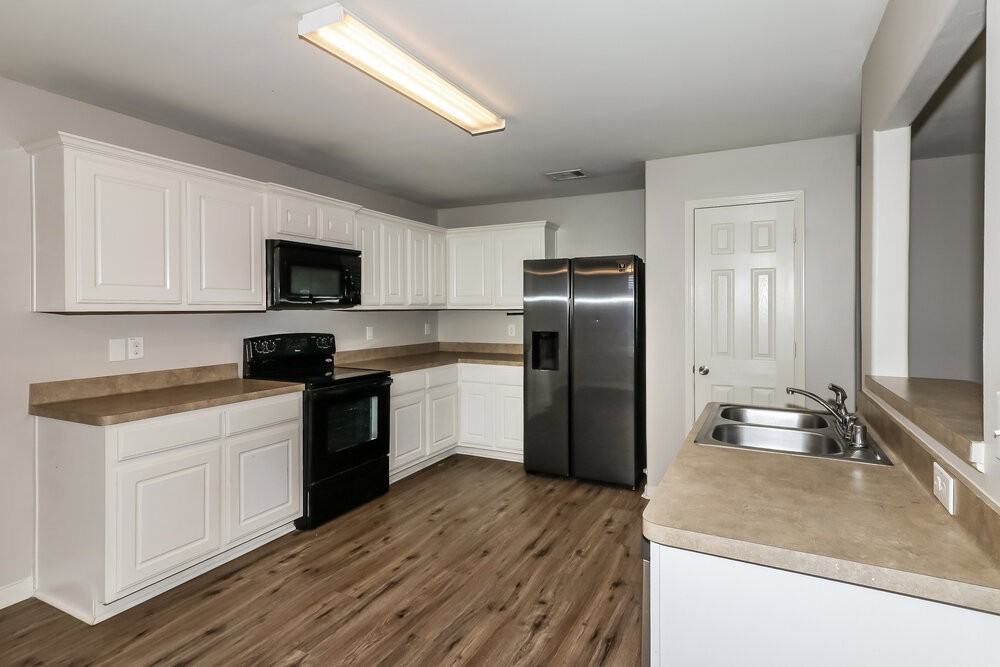 4607 Wheatstone Ct - Photo 7 of 17