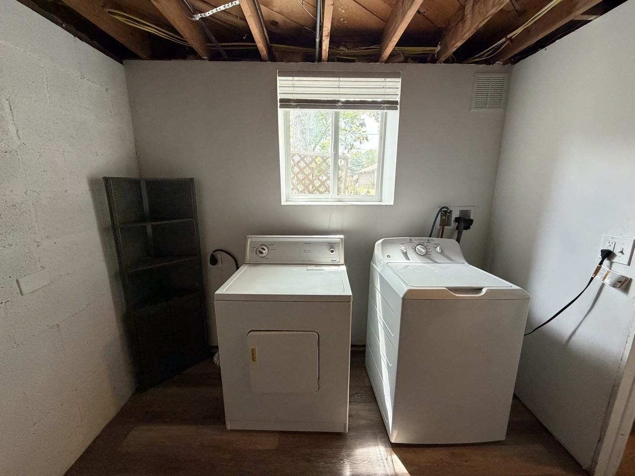 5385 S Crocker St - Photo 4 of 15