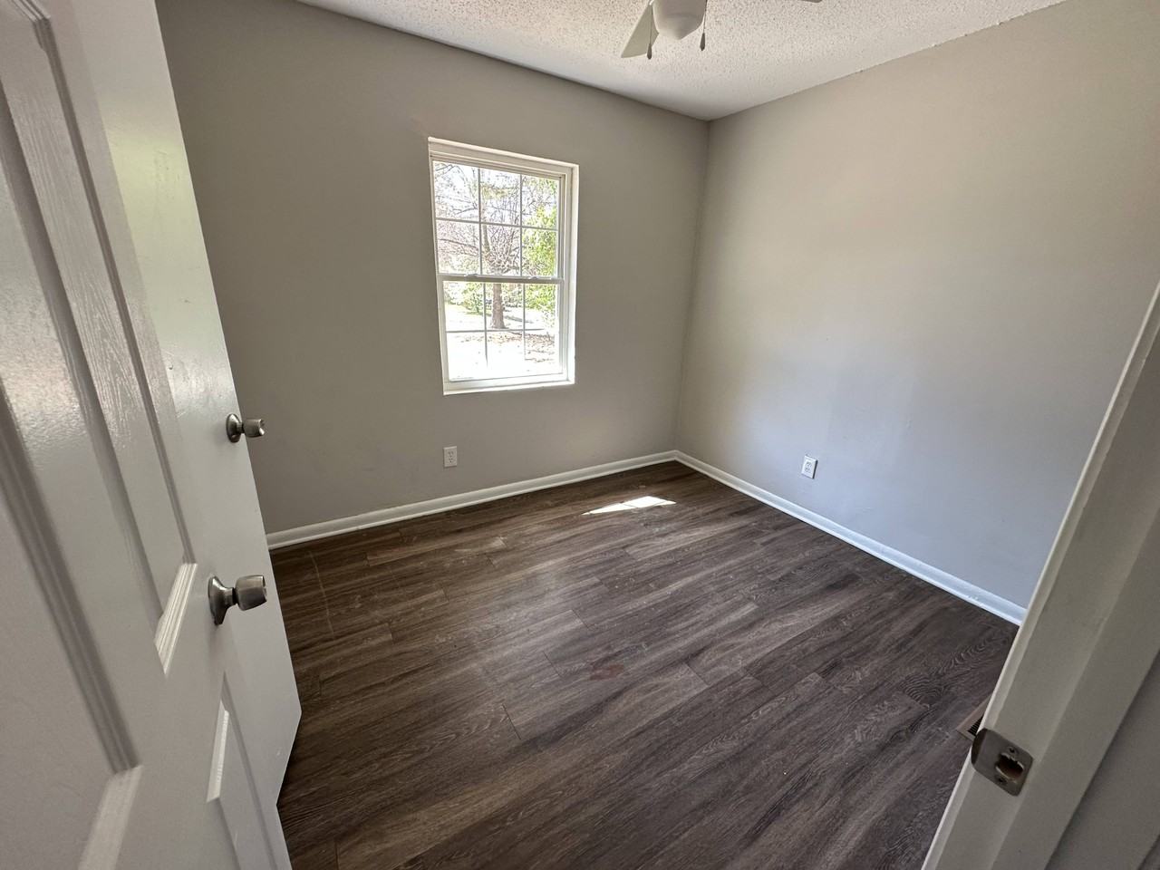 8079 Attleboro Dr - Photo 4 of 12