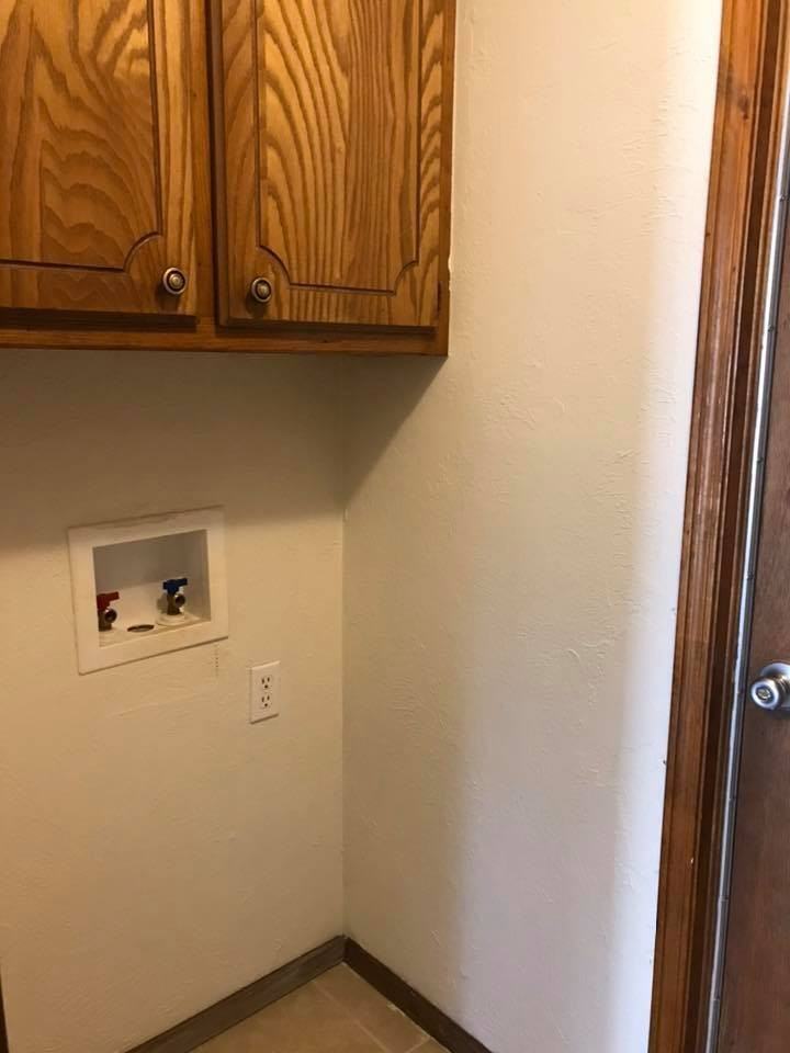 925 Saint James Ct #1 - Photo 3 of 10
