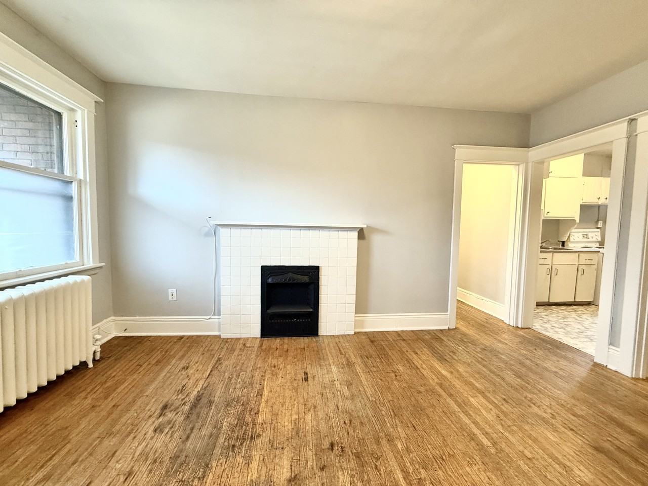94 East Ave S - Photo 3 of 11