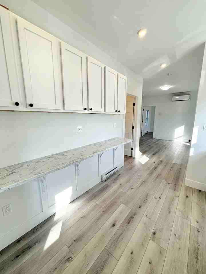 217 Saint John St #221 - Photo 2 of 9
