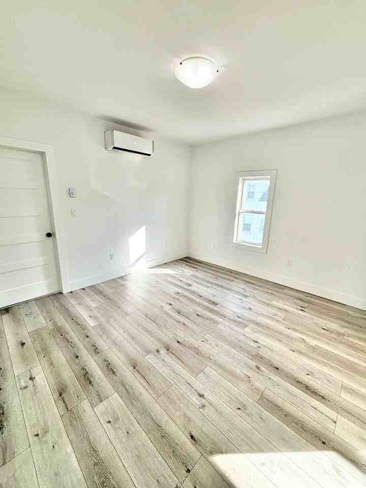 217 Saint John St #221 - Photo 3 of 9