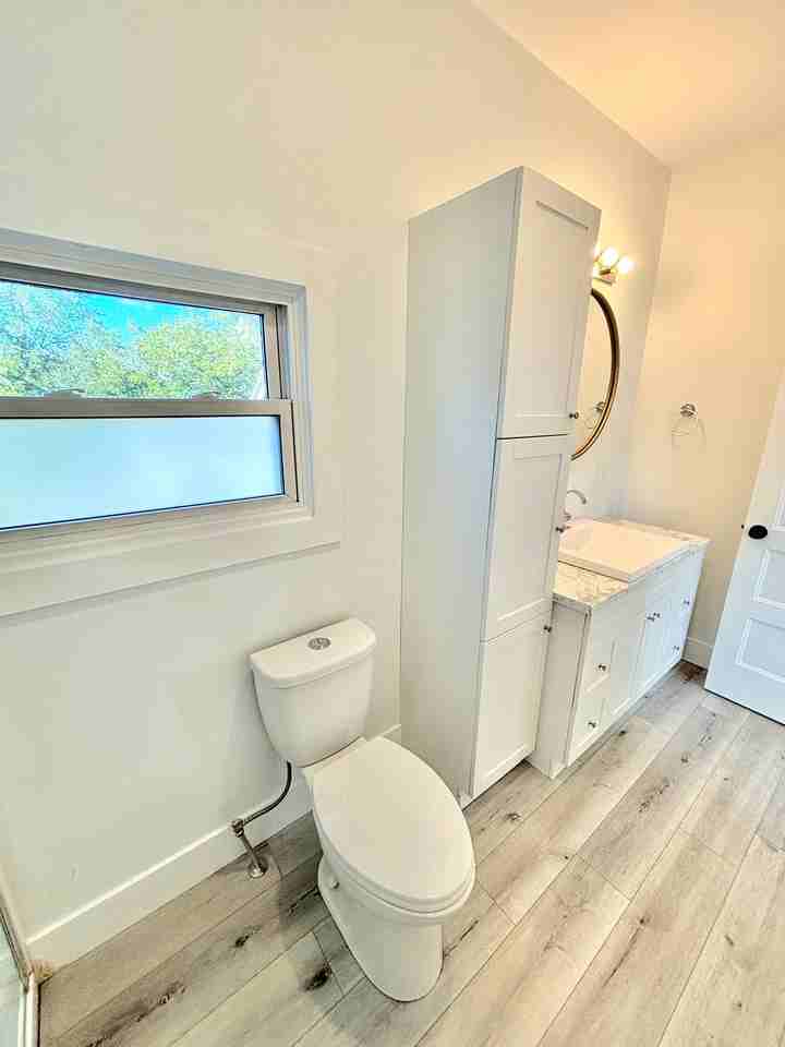 217 Saint John St #221 - Photo 7 of 9
