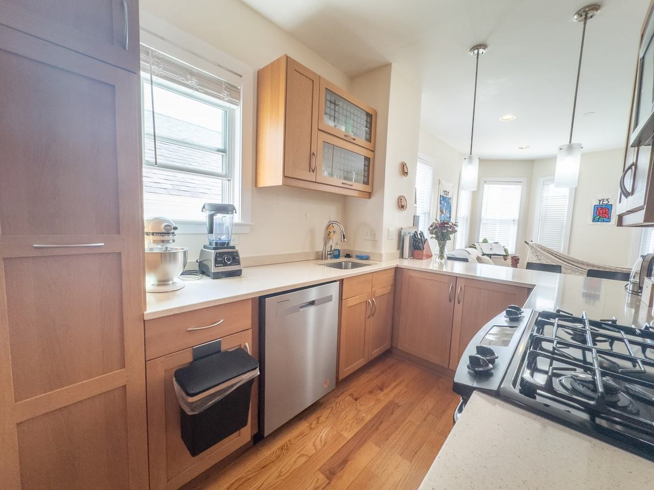 101 Hampshire St #4 - Photo 4 of 18