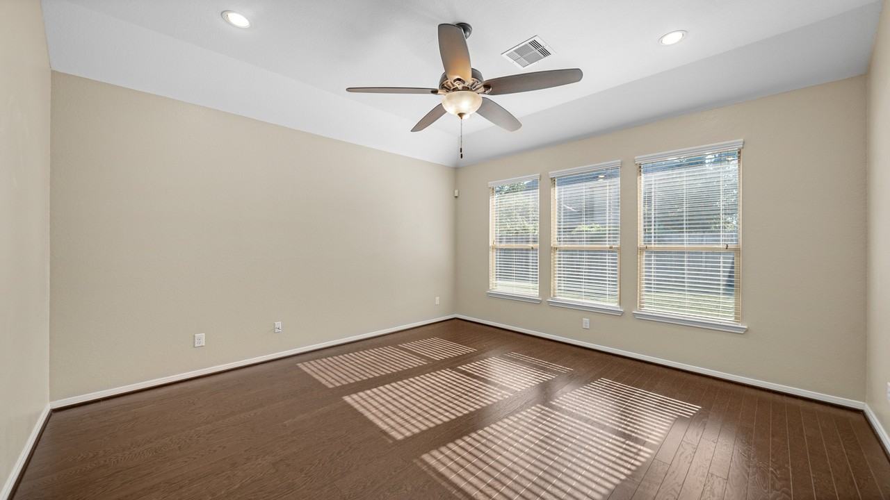 8602 Austin Thomas Dr - Photo 5 of 27