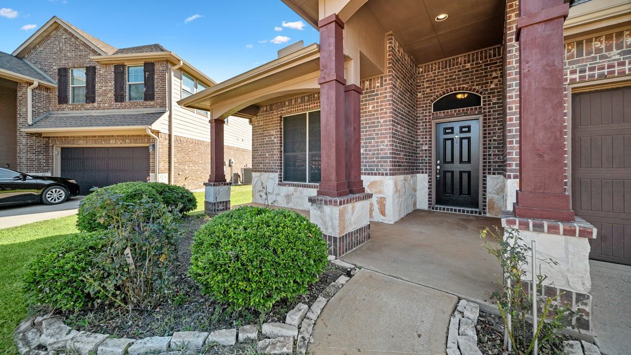 8602 Austin Thomas Dr - Photo 3 of 27