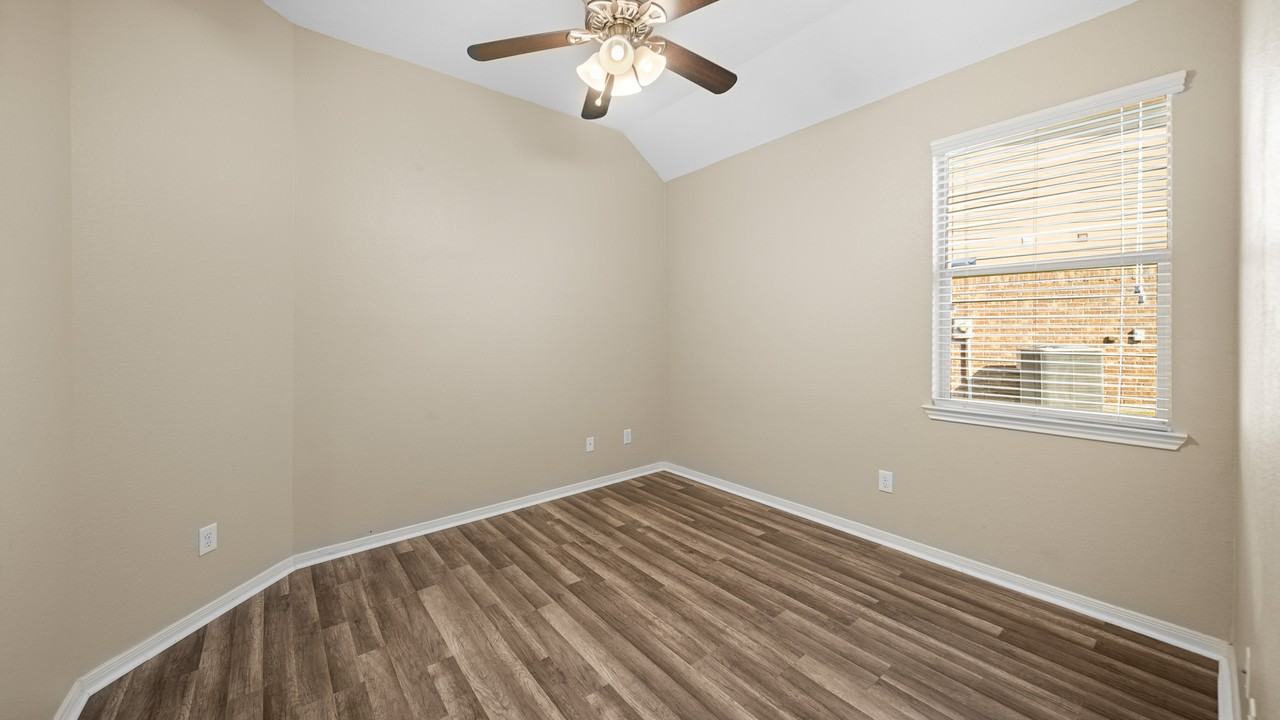 8602 Austin Thomas Dr - Photo 7 of 27