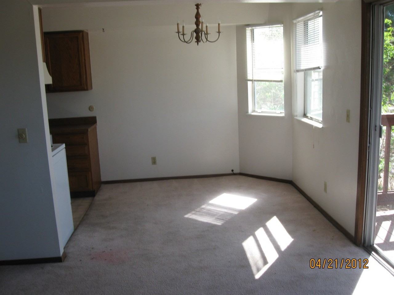 17600 E Loyola Dr - Photo 3 of 10